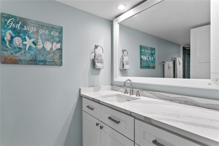 Image No.21-2 Bed Property for sale