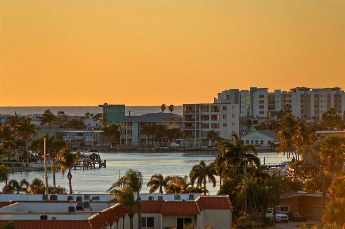 Image No.33-2 Bed Property for sale