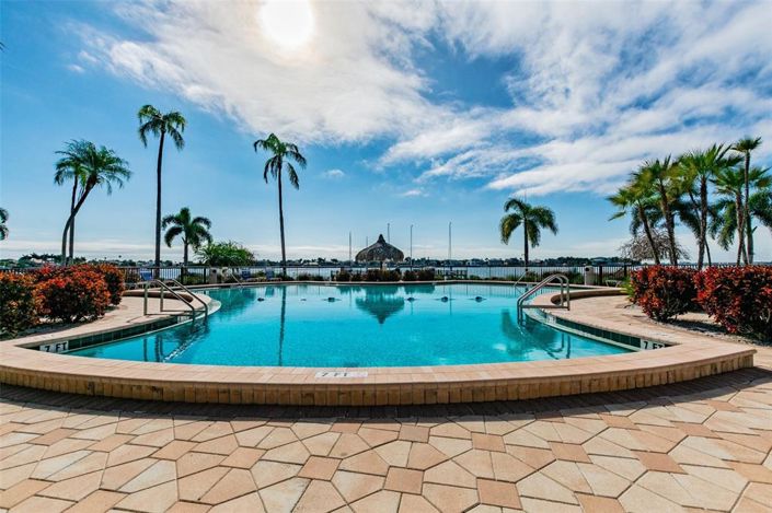 Image No.42-2 Bed Property for sale