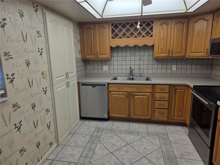 Image No.6-2 Bed Property for sale