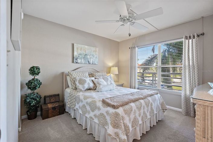 Image No.18-2 Bed Property for sale