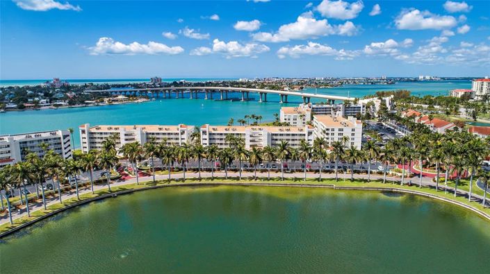 Image No.47-2 Bed Property for sale