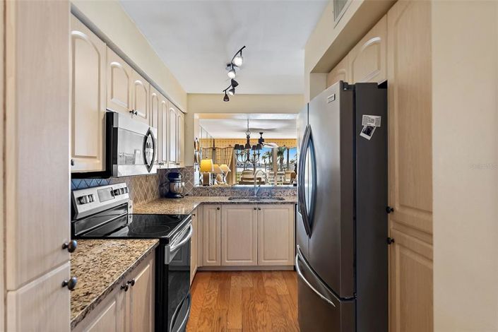 Image No.6-2 Bed Property for sale