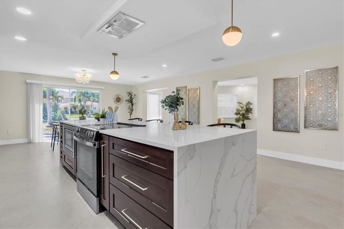 Image No.7-Propriété de 3 chambres à vendre à Treasure Island