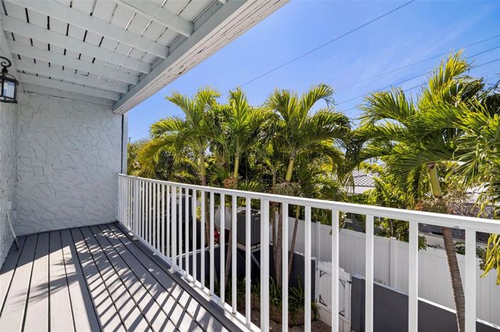 Image No.19-3 Bed Townhouse for sale