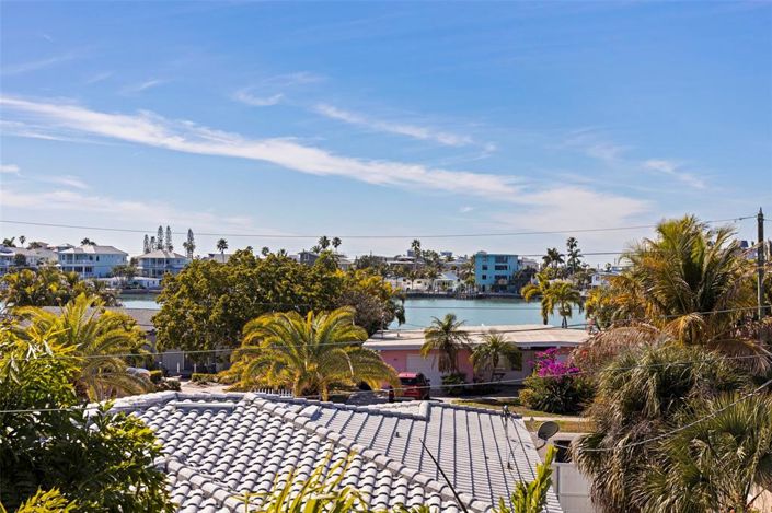 Image No.30-3 Bed Townhouse for sale