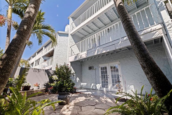 Image No.40-3 Bed Townhouse for sale