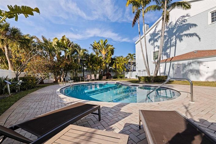 Image No.43-3 Bed Townhouse for sale