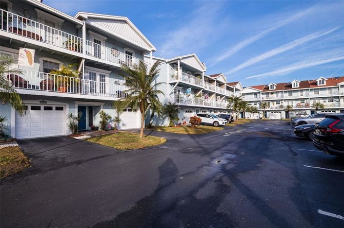 Image No.53-3 Bed Townhouse for sale