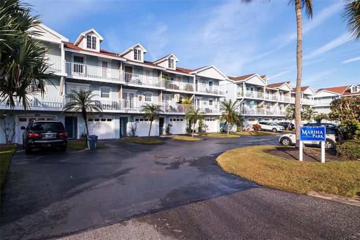 Image No.54-3 Bed Townhouse for sale