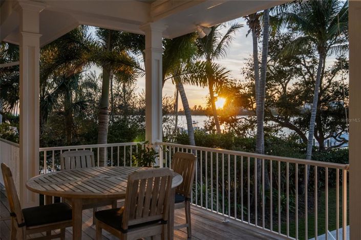 Image No.21-5 Bed Property for sale