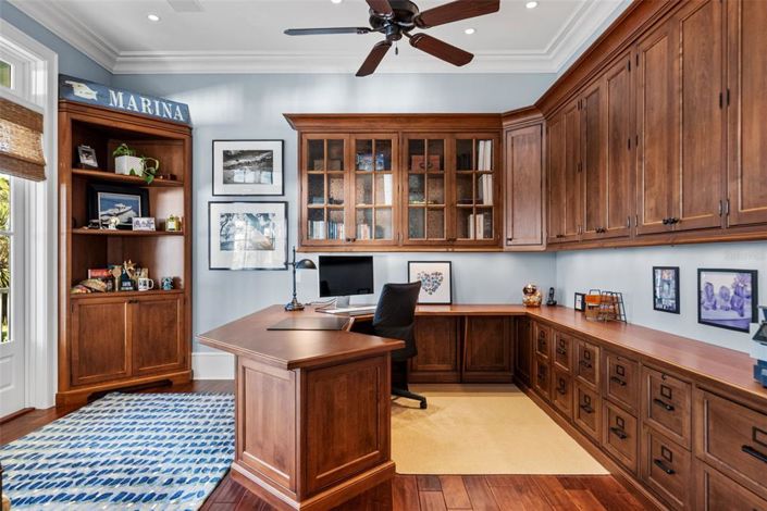 Image No.23-5 Bed Property for sale