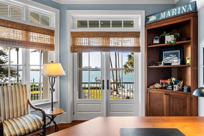 Image No.24-5 Bed Property for sale