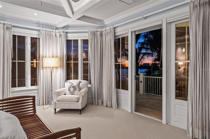 Image No.42-5 Bed Property for sale