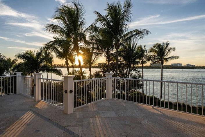 Image No.48-5 Bed Property for sale