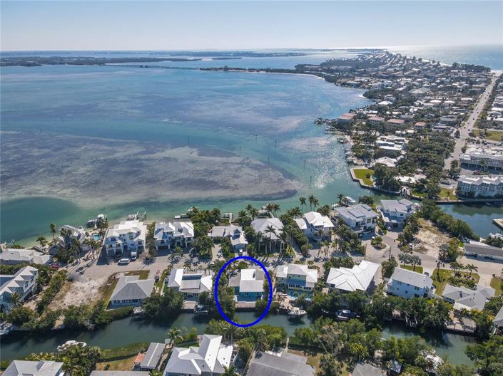 Image No.2-Propriété de 3 chambres à vendre à Holmes Beach