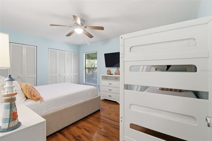 Image No.25-4 Bed Property for sale