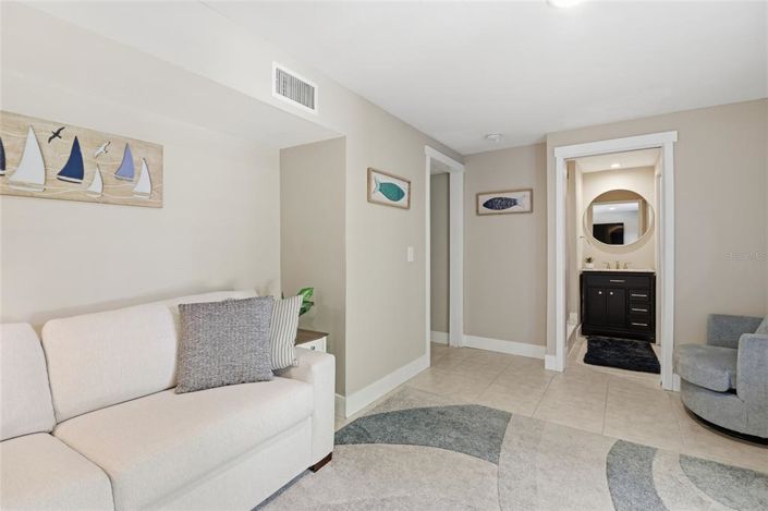 Image No.38-4 Bed Property for sale