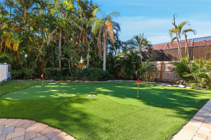 Image No.39-4 Bed Property for sale