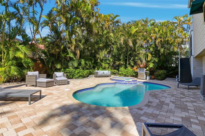 Image No.42-4 Bed Property for sale