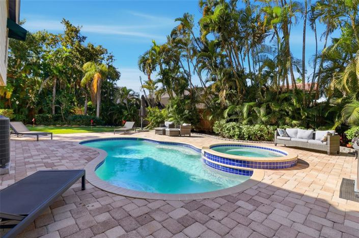 Image No.46-4 Bed Property for sale