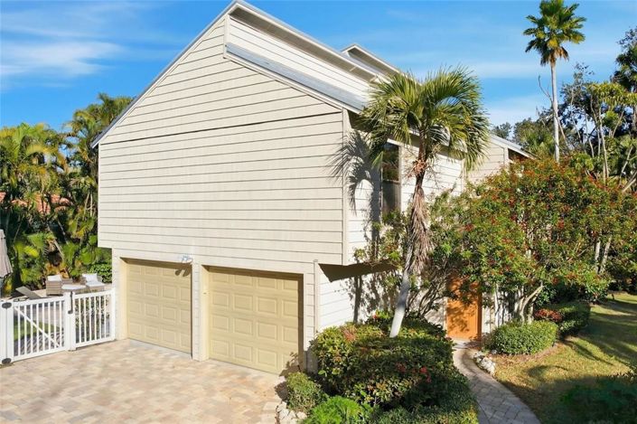 Image No.6-4 Bed Property for sale