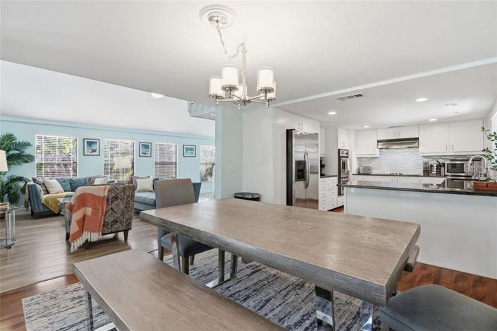 Image No.8-4 Bed Property for sale