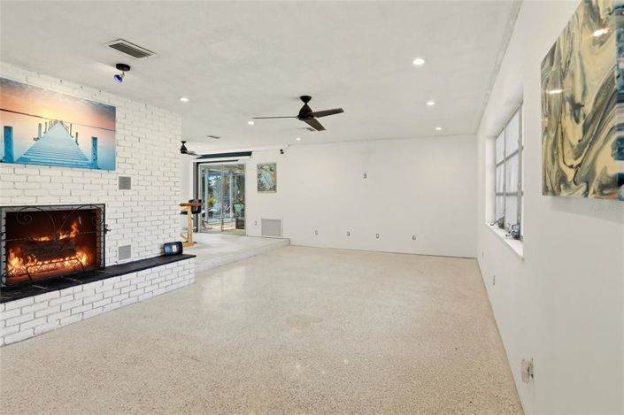 Image No.14-3 Bed Property for sale