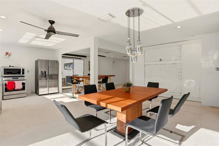 Image No.20-3 Bed Property for sale