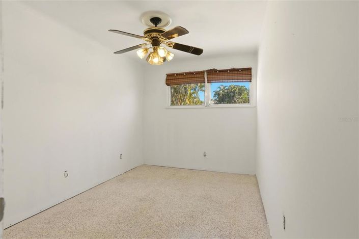 Image No.25-3 Bed Property for sale