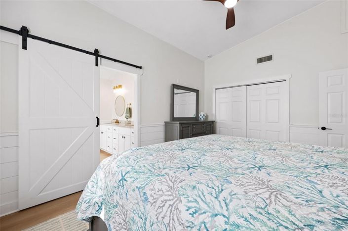 Image No.37-3 Bed Property for sale