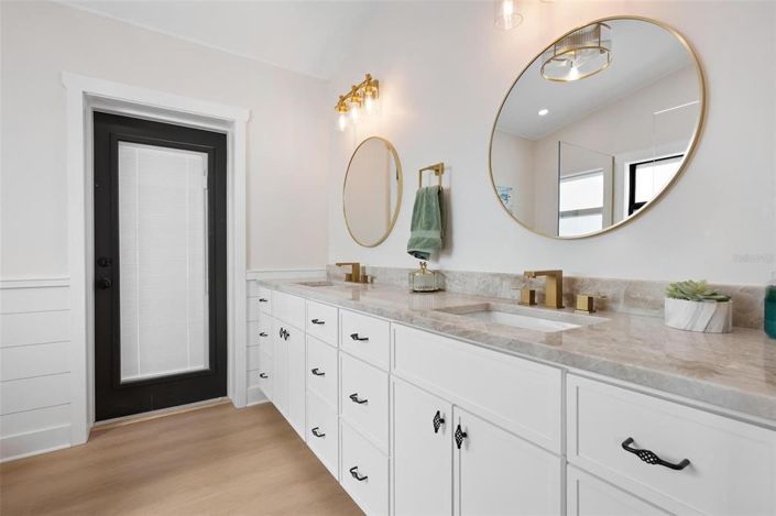 Image No.38-3 Bed Property for sale