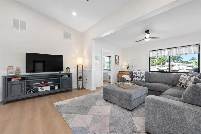 Image No.7-3 Bed Property for sale