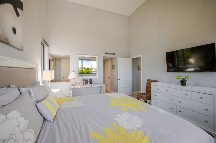 Image No.26-2 Bed Property for sale