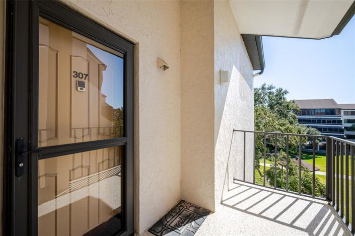 Image No.3-2 Bed Property for sale