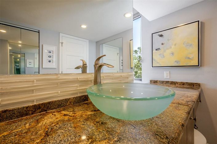 Image No.31-2 Bed Property for sale