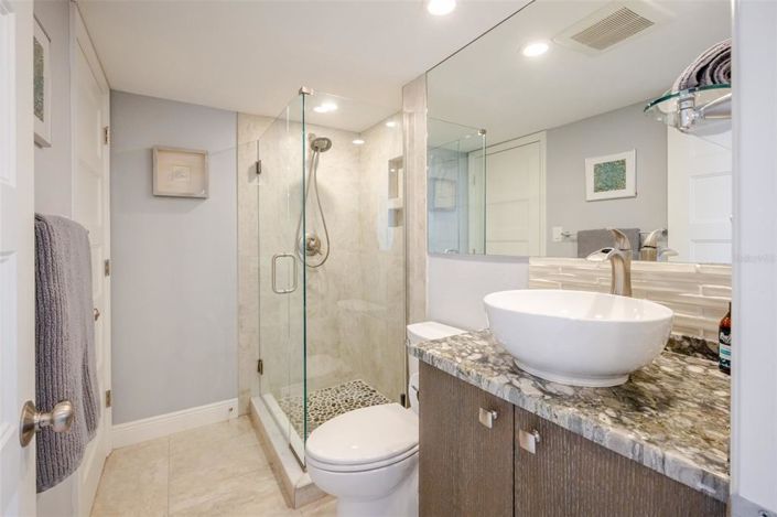 Image No.37-2 Bed Property for sale