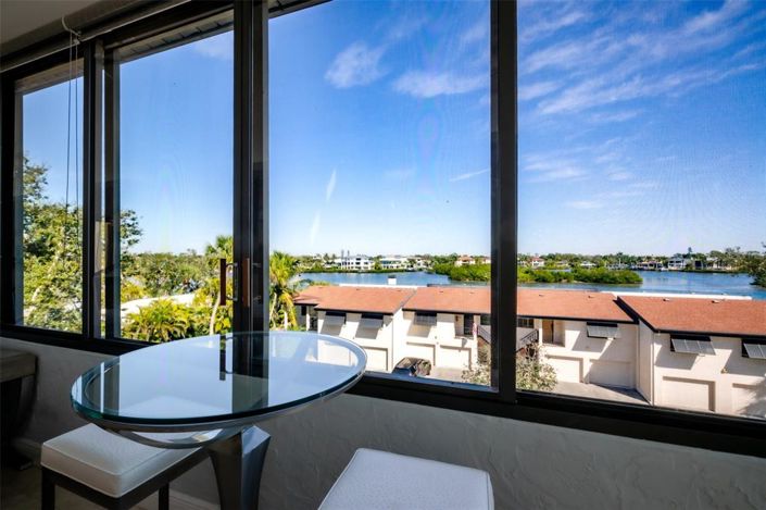 Image No.42-2 Bed Property for sale