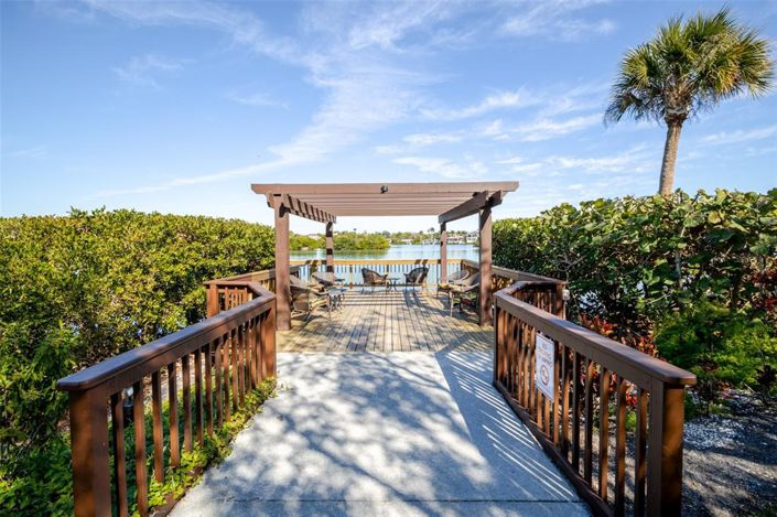 Image No.56-2 Bed Property for sale