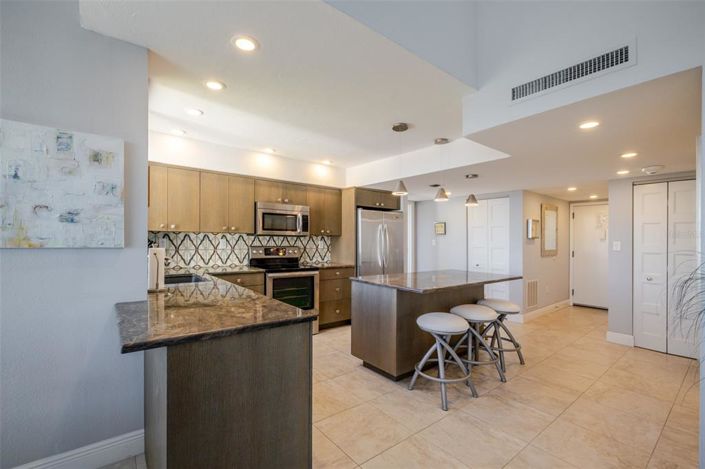 Image No.8-2 Bed Property for sale