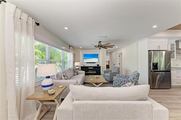 Image No.15-3 Bed Property for sale