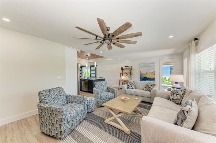 Image No.18-3 Bed Property for sale