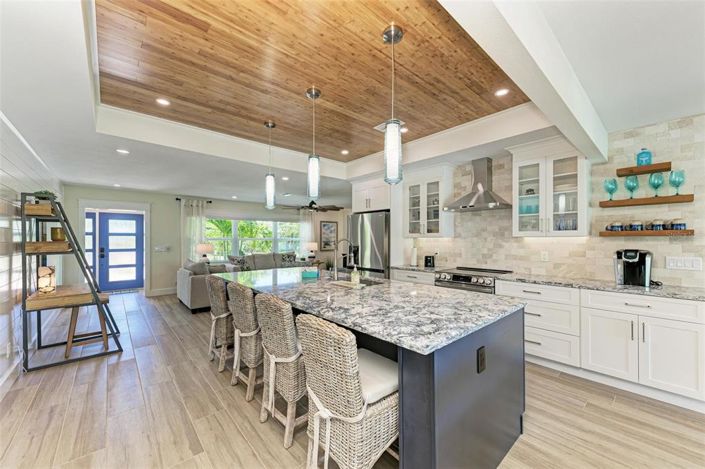 Image No.26-3 Bed Property for sale