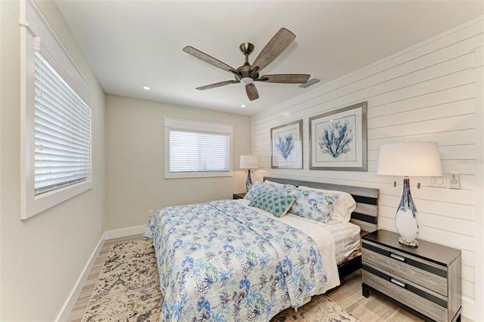 Image No.32-3 Bed Property for sale