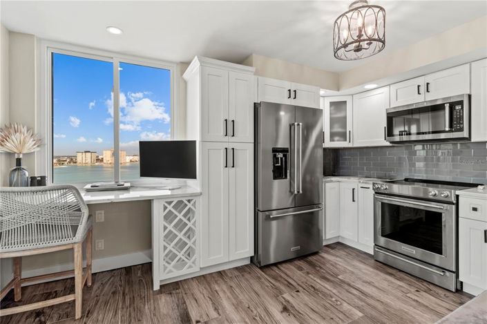 Image No.10-2 Bed Property for sale