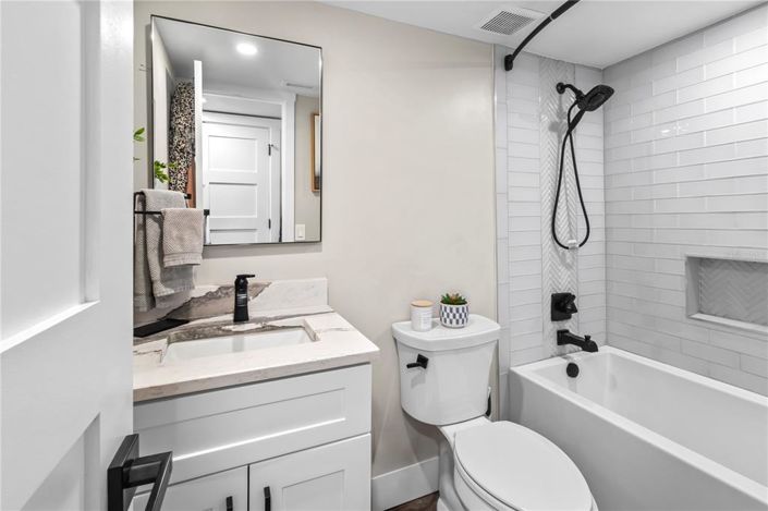 Image No.23-2 Bed Property for sale