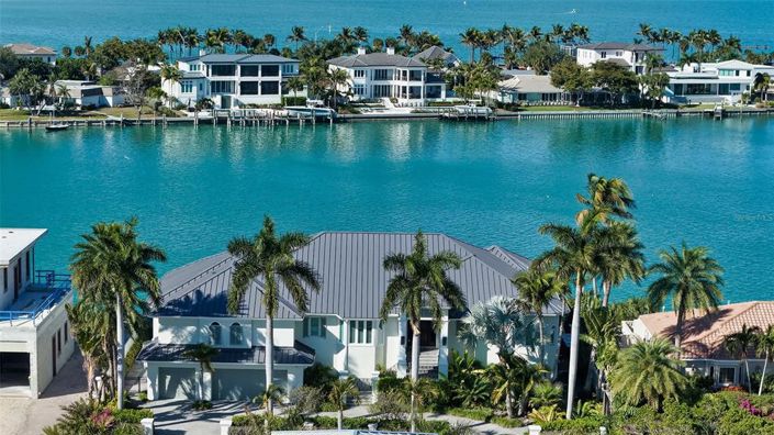 Image No.3-3 Bed Property for sale