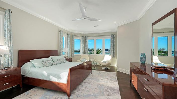 Image No.38-3 Bed Property for sale