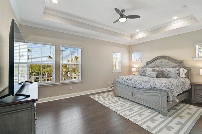 Image No.23-3 Bed Property for sale