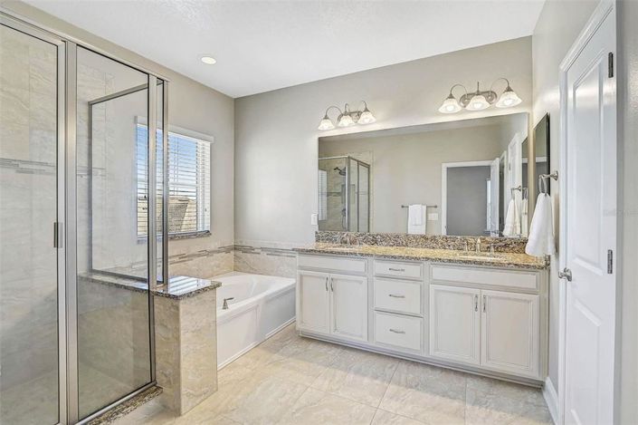 Image No.26-3 Bed Property for sale